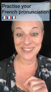 Can you say this french tongue twister?🇫🇷 Let me know in the comment if  you nailed it! #french #frenchlesson #onlinecourse #frenchpronunciation  #learnonline #FrenchOnlineClasses