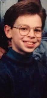 Travis McElroy nel corso degli anni : r/TAZCirclejerk