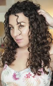 I teach my style here in puerto rico, and everybody that works in my salon has been trained by me because i want to guarantee that they know how to treat curly hair, says om. Curly Girl Techniques Curly Cailin