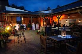 Cafe Kornblume Gartenhochzeit Innenhof Hochzeitslocation Nrw