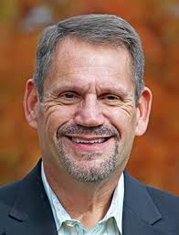 Brentwood's first technology director retires after 20 years