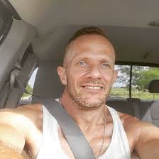 Wayne Hoyt's Instagram, Twitter & Facebook