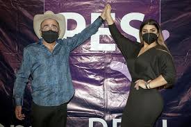 Mara patricia castaneda y vicente fernandez jr. Va Vicente Fernandez Jr Por Diputacion Con El Pes