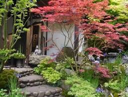 Creating A Japanese Garden Making A Japanese Style Garden In 2020 Small Japanese Garden Japanese Garden Landscape Japanese Garden Design