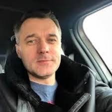 Adrian Benson (@Adrian_Bens)