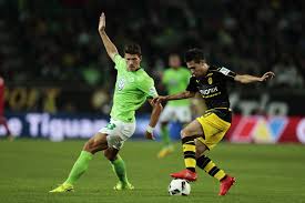 Watch full highlights between vfl wolfsburg and bayern munich. Cristiano Ronaldo Names Left Back Raphael Guerreiro As His Ideal Real Madrid Signing