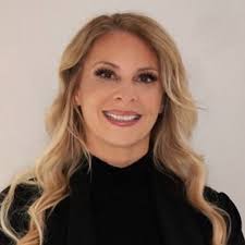 Kim Conforti's Instagram, Twitter & Facebook