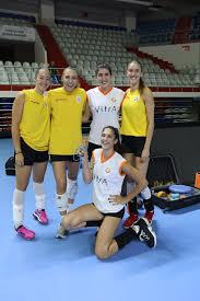 Voleybol tarihimizden akılda kalan anları, o anların yıldızlarıyla birlikte konuşacağımız serimizin ilk konukları simge aköz ve hande baladın! News 2019 2020 Pre Season Joint Practice With Galatasaray