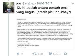 Saat kamu diminta untuk mengirim resume atau surat pengantar kerja melalui email, tidak perlu khawatir, kamu tinggal ikuti tata cara melamar lewat email yang baik dan benar ini. Contoh Ayat Untuk Hantar Resume Melalui Email
