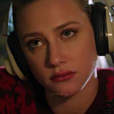 Betty's Solo Performance in Riverdale Season 3