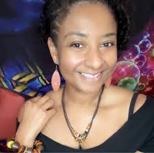 Laurette Laurie's Instagram, Twitter & Facebook