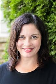 Carla Mink's Instagram, Twitter & Facebook