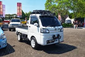 Image result for Ivory White 1964 Daihatsu