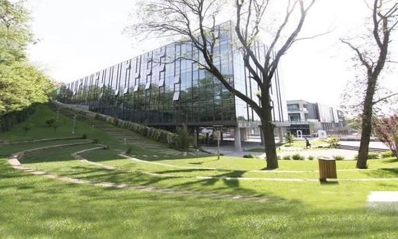 MEF Üniversitesi ve Öğrenci Yaşamı Hakkında Bilgiler | Yurtlar Burada
