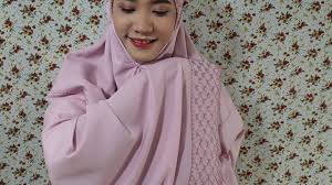 Vietnam @lemmonade_shop telekung siti khadijah @sitikhadijah.vietnam telekung siti khadijah vietnam @safiyaazmrie места по запросу «telekung.sitikhadijah». Telekung Signature Lily Collection Youtube