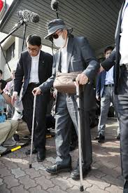 Kozo iizuka (飯塚 幸三, iizuka kōzō, ipa: æ± è¢‹æš´èµ°æ­»å‚·äº‹æ•… é£¯å¡šå¹¸ä¸‰å…ƒé™¢é•·ã®2æœ¬ã®æ–ãªãä»Šã®å§¿ Newsãƒã‚¹ãƒˆã‚»ãƒ–ãƒ³