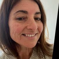 500+ perfiles de «Muzzio»