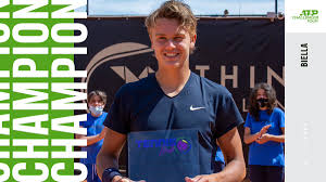 ˈhɔl'gɔ ˈviːtus ˈnøˌsgɔw' ˈʁuːnə, born 29 april 2003) is a danish tennis player. 2sihiaakrpo5gm