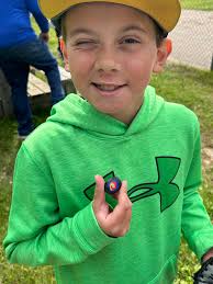 When you misjudge the spacing 😠 you make the best of it 👩‍🎨..my original  plan was nixed 😁 anyhoo! No one is perfect! Lol