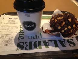 Petit Dejeuner Au Mcdo Gare Du Nord Le Menu De Sam