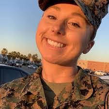 Amanda Dorrell's Instagram, Twitter & Facebook