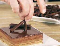 Comment Realiser De Jolis Copeaux De Chocolat Le Mag Guy Demarle