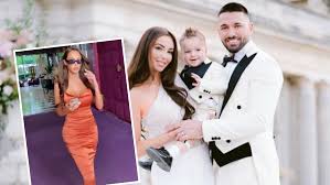 Revenir au message demander un devis. A La Recherche Des Cambrioleurs Nabilla Mene L Enquete A Sa Facon Pour Retrouver Celui Qui A Vole Ses Cadeaux De Mariage Video