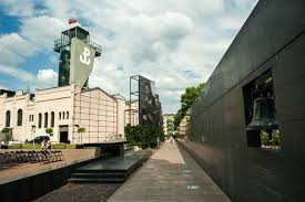 Francuska wersja wirtualnego muzeum powstania warszawskiego, które istnieje od 2008 roku, została zaprezentowana 21 maja w warszawie. Muzeum Powstania Warszawskiego Miejsce Culture Pl