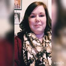 Making a potato chip scarf with knitting