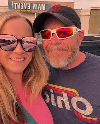 Two classmates reconnect and marry at 82