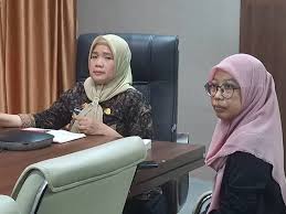 Wakil Bupati Sidrap, Nurkanaah, mengajak para tenaga pendidik untuk terus berinovasi dalam meningkatkan kualitas pendidikan. Ajakan itu disampaikannya saat membuka kegiatan Talk Show Temu Pendidik Daerah (TPD) #2 Kabupaten Sidrap yang digelar