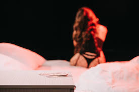 I Visited An Amsterdam Peep Show In The Red Light District