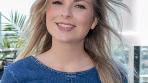 Jennifer Ewbank maakt ook melding van 'ongepast handelen' binnen The Voice | Schandaal The Voice | destentor.nl