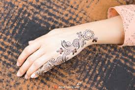 Simple Mehndi Designs For Eid 2020 Eid Mehndi Design 2020 Easy Eid Special Flora Mehndi Design In 2020 Henna Hand Tattoo Simple Mehndi Designs Insta Fashion