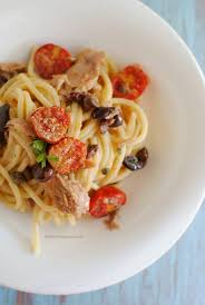 Pasta Al Tonno Olive Nere Capperi E Pomodorini Gratinati Pasta Al Tonno Ricette Con Pomodorini Pomodorini