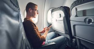 You can also earn a $200 statement credit after you make a delta purchase with your new card within your first 3 months. Which Credit Card Is Best For American Airlines Fliers Financebuzz