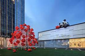 今日消费资讯 重庆ifs 推出城市艺术装置 love found m a c 带来 全城猎爱 七夕限量猎爱子弹盒 理想生活实验室 为更理想的生活