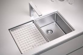 double bowl undermount sink