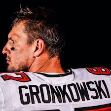 First look at Rob Gronkowski -Gronk in that Buccaneer gear 👀 (via Tampa  Bay Buccaneers)
