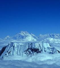 Les sommets voisins de l'everest sont le lhotse 8516 m, le makalu 8463 m et le cho oyu 8201 m. Quels Sont Les Sommets Les Plus Hauts Du Monde