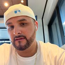 What is causing the Speed Queen washing machine to not agitate or spin?