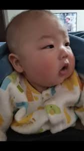 Đến giờ đi ngủ thì cười rất tươi 😅😅😅 #baby #cute #yeucon