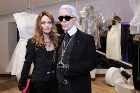 Epingle Sur Fashion Is All Around