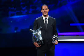 The chelsea midfielder beat fellow teammate n'golo kante and also kevin de bruyne to the. Virgil Van Dijk Takes Top Prize As Lionel Messi Beats Cristiano Ronaldo Uefa Awards In Pictures
