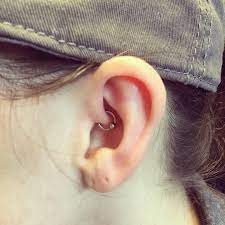 Daith Piercing For Migraine Relief Is A New Trend As Well As Controversial At The Moment Learn Everything About Daith Piercing Healing For Headache