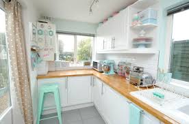 Along with the wallpaper, it adds a quirky touch to this transitional dining space. 15 Elements To Give Your Kitchen An Incredible Mid Century Modern Makeover