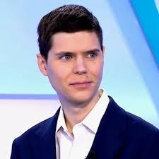 Dylan Lemoine, selon qui "l'ouverture d'un centre pour 'faux' mineurs  accompagnés à Dol-de-Bretagne avait engendré une insécurité énorme" alors  que le centre en question n'a pas encore ouvert, sera BATTU. 5/n