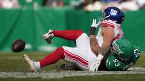 Giants' Cam Skattebo carted off field with right ankle injury – WAVY.com