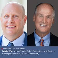 Massey Awards Day...Round Three! 🐻📚🏆 Delia Gibbs was awarded the  Outstanding Achievement in Economics by Dr. Smith. Delia is an  award-winning member of Belmont's golf team, and a double major in Economics