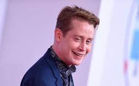 Macaulay and brenda welcomed their son, dakota song culkin, into the world last monday in los angeles. Macaulay Culkin Verrat Wie Kevin Allein Zu Haus Heute Aussehen Wurde